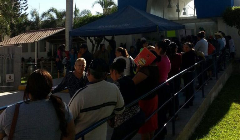 Aprietan paros en Salud; aumentan largas filas en hospitales