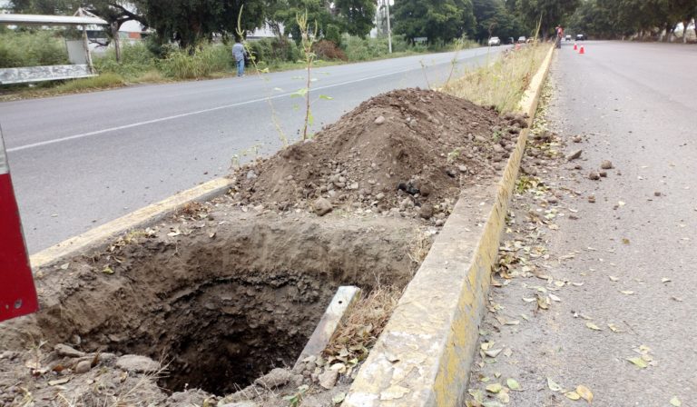 Reactivan iluminación de la carretera Culiacán-Navolato