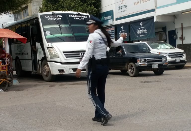 Transportes en Navolato hace ‘limpia’ de camiones chatarra