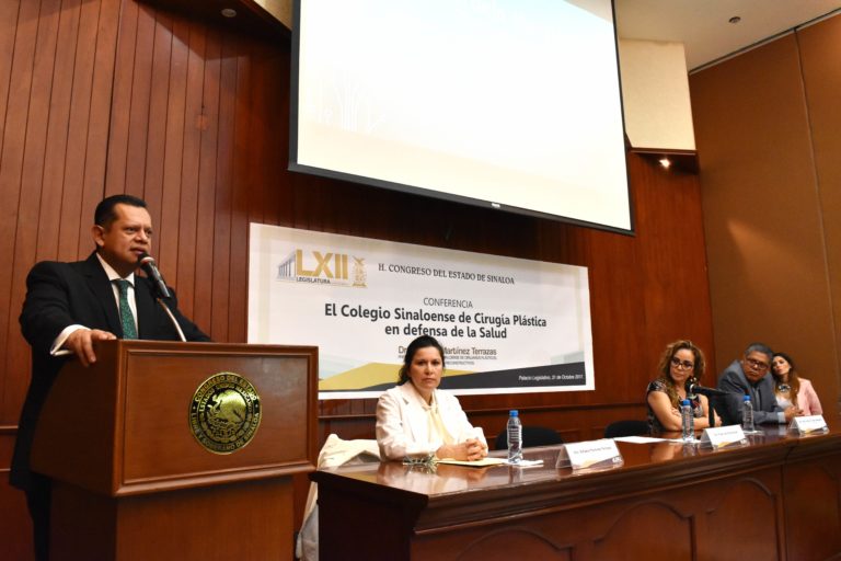 Alertan médicos de charlatanes del bisturí