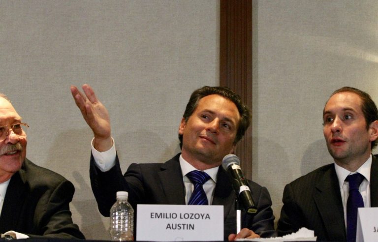 Demandará director de Pemex a extitular de la Fepade