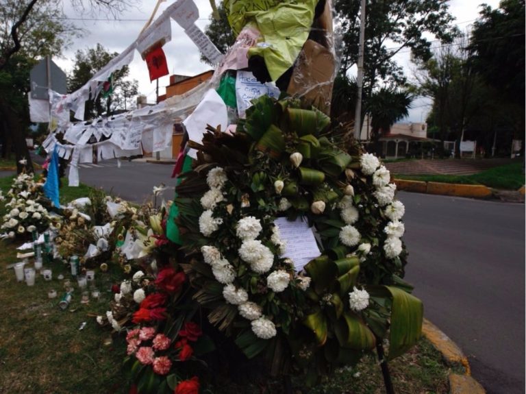 Aumenta a 361 muertos por sismo; cancelan licencia a colegio Rébsamen