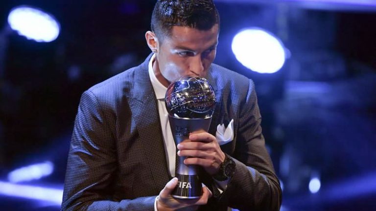 ¡Díganle su majestad!; supera a Messi y Neymar como el mejor