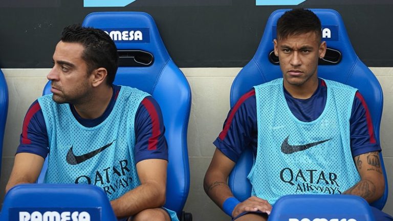 Neymar me dijo que no era feliz en el Barcelona: Xavi