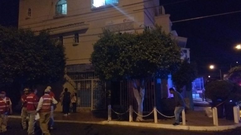 Dos mujeres heridas tras incendio en centro de rehabilitación en Culiacán