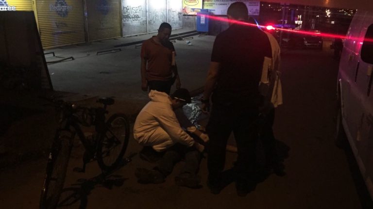 Viajaba en bicicleta, lo asesinan a balazos en Culiacán