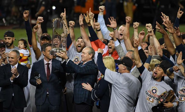 Los Astros de Houston ganan la Serie Mundial
