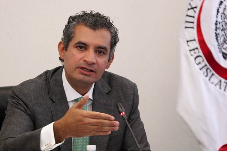 Ochoa dice que su meta es detener el populismo de Morena