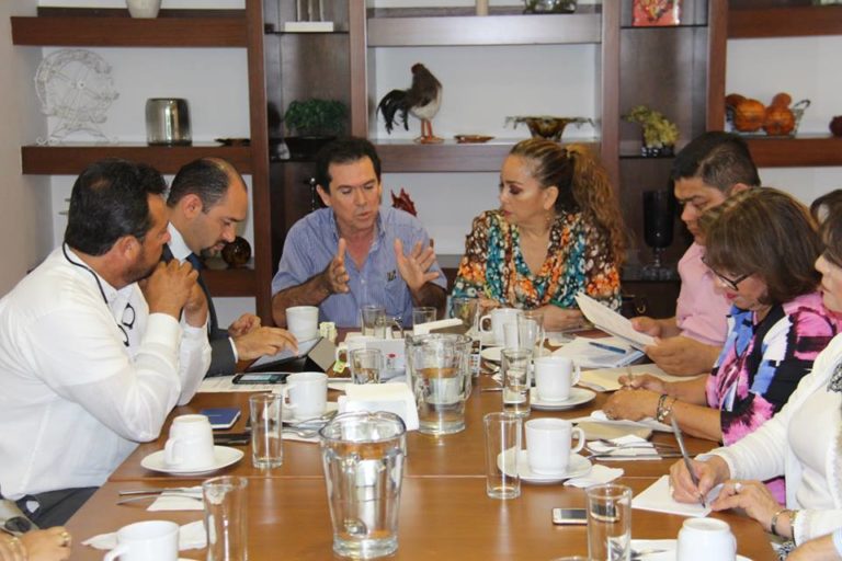 ‘Se dobla’ el PRI; a discusión pago de tenencia vehicular en Sinaloa