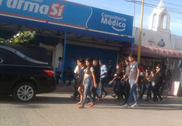 El panteón ‘Las Calacas’, la última morada de ‘El Pirata de Culiacán’ en Villa Juárez