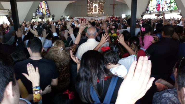 Suman 28 mil peregrinos en La Lomita y siguen llegando…