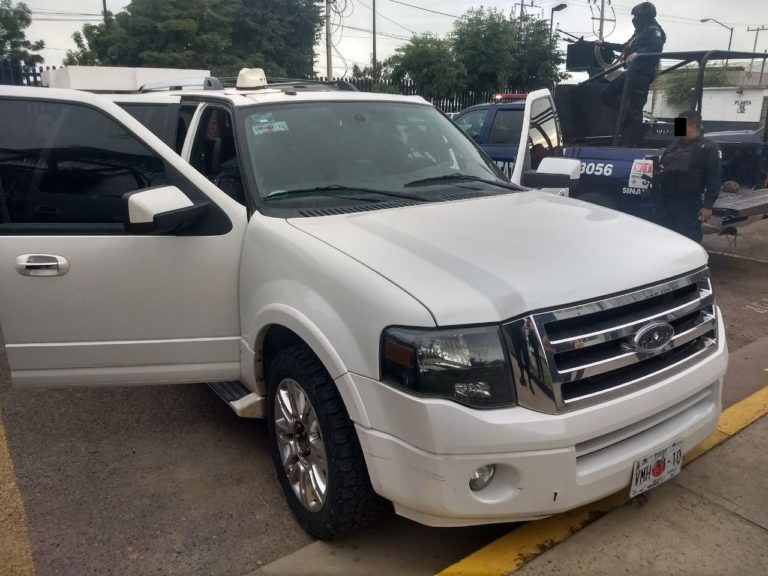 Caen cuatro con armas largas; se presume son los golpeadores de jóvenes en video