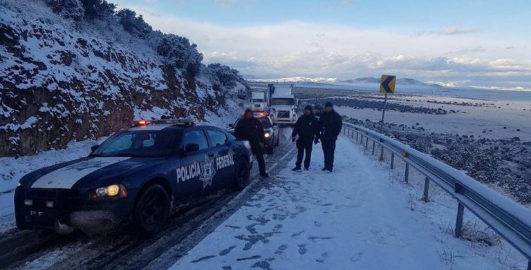 Cierran circulación en carretera de Sonora por nevada