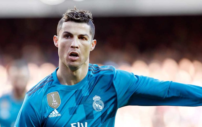 Sigo siendo guapo, no hay problema: Cristiano