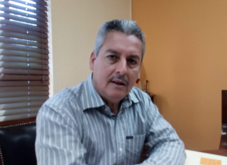 Rigo Valenzuela no va a la reelección; será una mujer la candidata del PRI