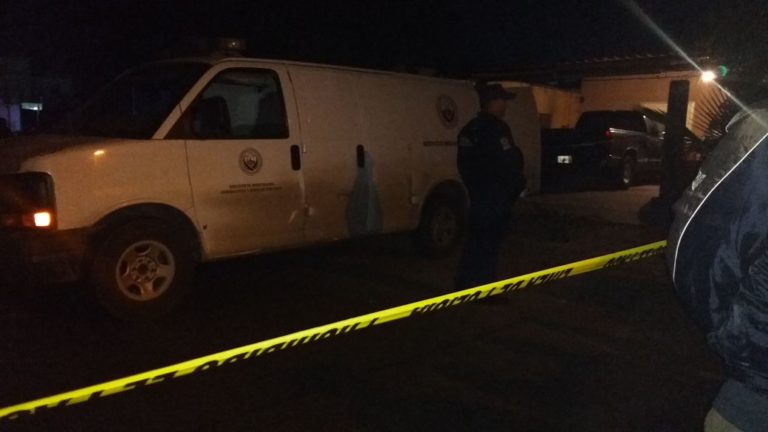 Lo ejecutan en su domicilio y en presencia de un menor