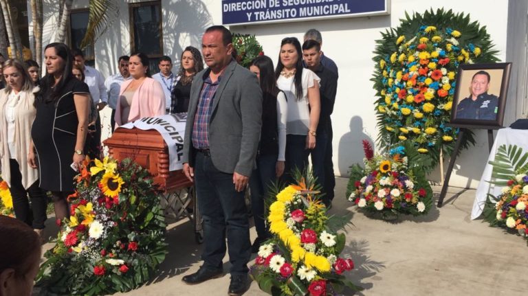Elota está dolido, declara alcalde ante ejecución de jefe policiaco