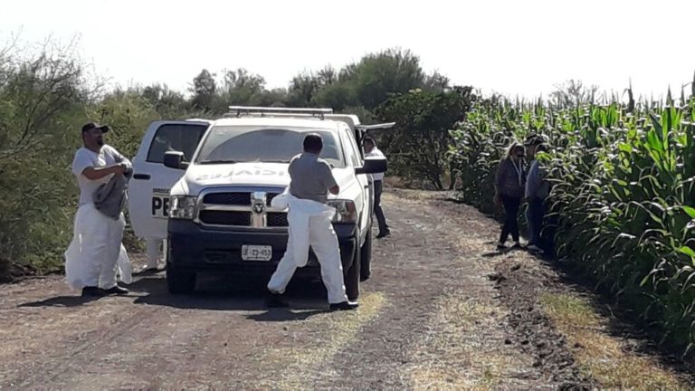 Hallan en fosa presuntamente a dos jóvenes ‘levantados’ en Vitaruto