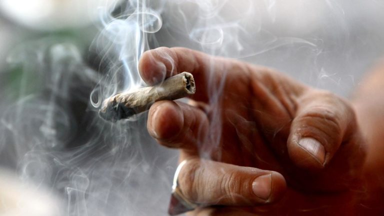 La mariguana recreativa ya es legal en California