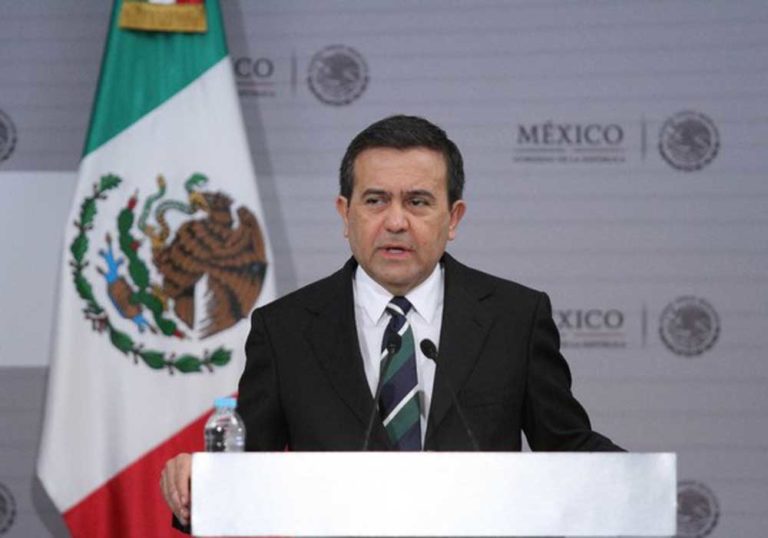 El TLCAN está firme; México no pagará el muro: SE