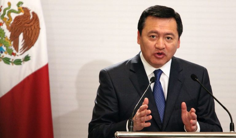 Alista Osorio Chong salida de Segob; va al Senado