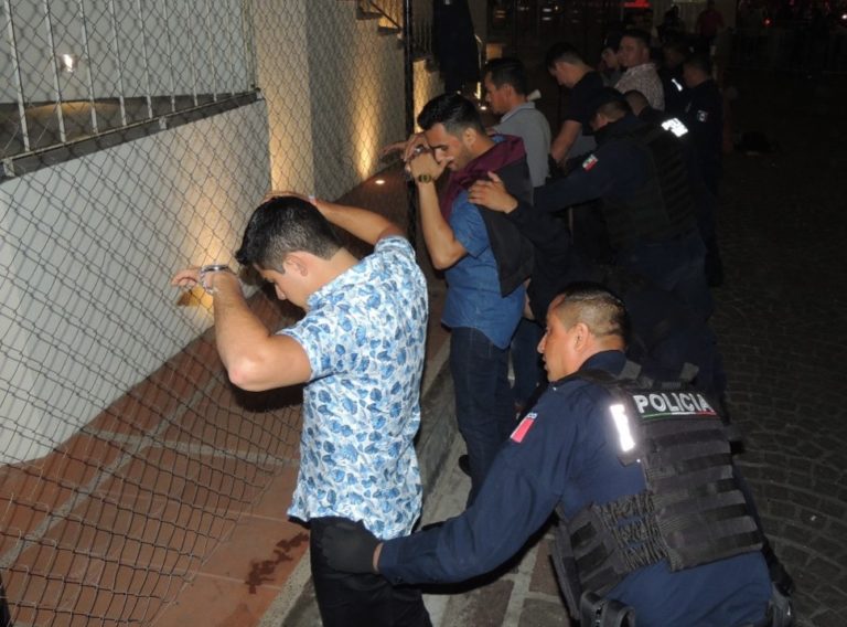 Arrestan a 206 en domingo de Carnaval Mazatlán