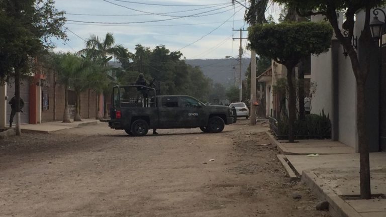 Enfrentamiento entre soldados y civiles deja 2 muertos en Culiacán