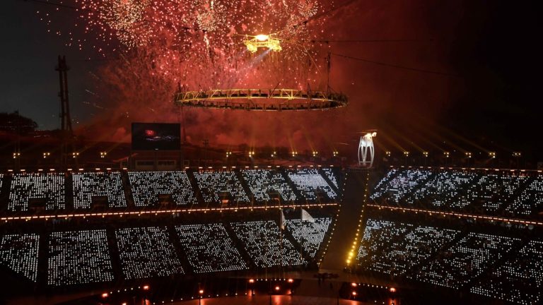 Con mensaje de paz, arrancan los Juegos Olímpicos de Invierno