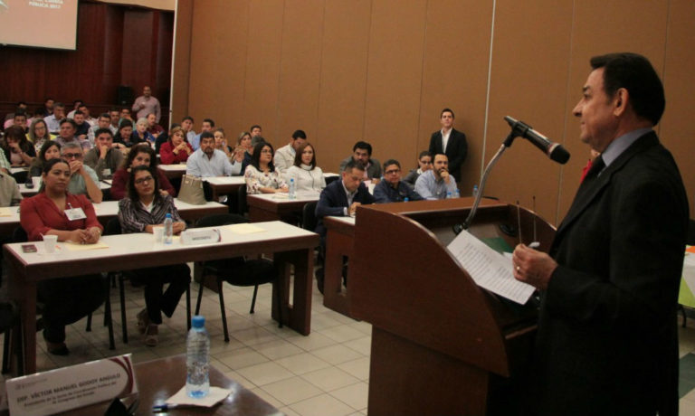 El Congreso trabaja para dar cuentas claras: Víctor Godoy