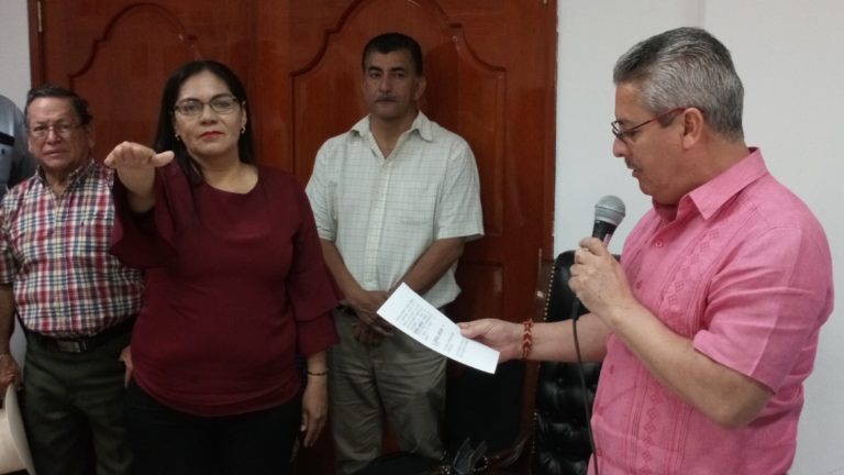 Es oficial: Rigo Valenzuela deja alcaldía; Leticia López, la nueva presidenta