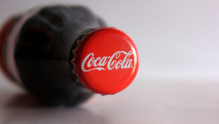 Coca-Cola lanzará la primera bebida con alcohol de su historia