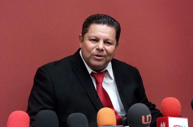 Navolato atenderá quejas ciudadanas por WhatsApp y Facebook