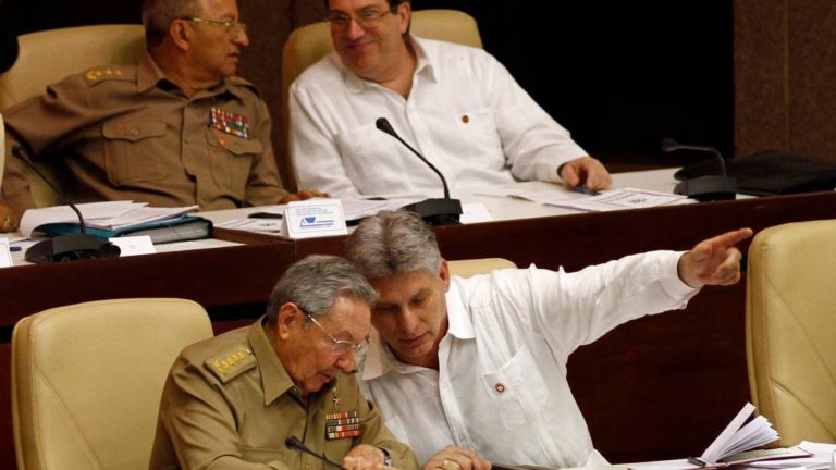 Cuba adelanta sucesión de Raúl Castro