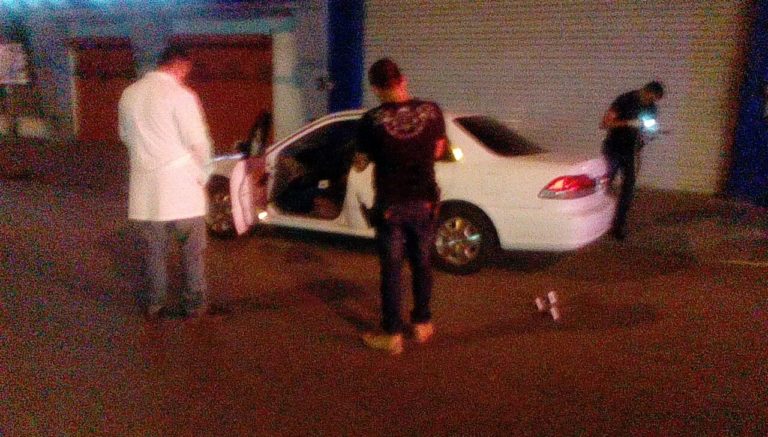 Lo paran y ejecutan en plena calle