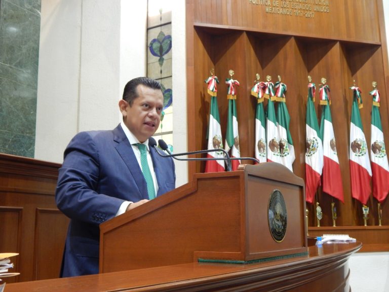 Diputado advierte capacitación a urbanos para mejorar servicio