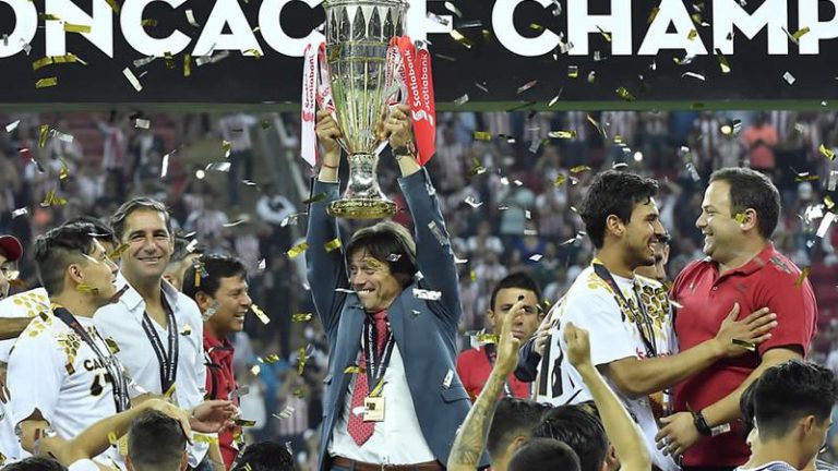 Almeyda rompió una maldición más y sumó su quinto título en Chivas