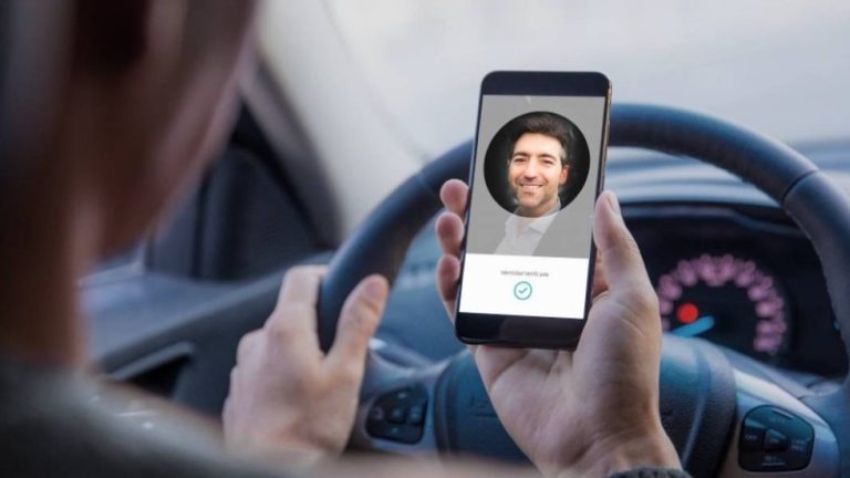 Conductores de Uber deberán tomarse una ‘selfie’ antes de iniciar un viaje
