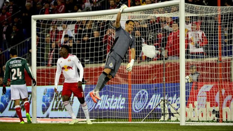 Colgados, pero Chivas está en la final