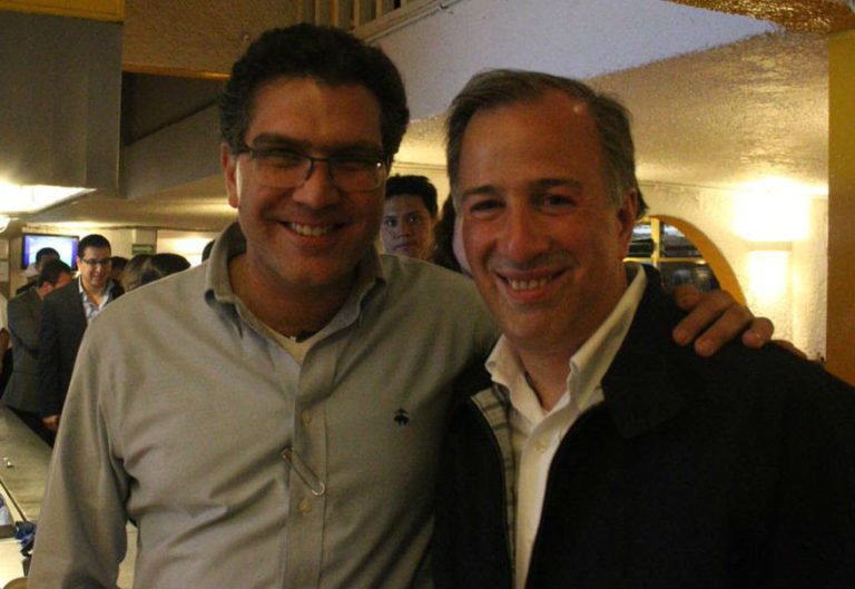 Unas horas después de ser invitado por Meade, Ríos Piter se suma al PRI