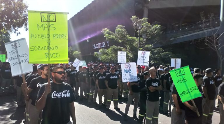 Salud y Coca Cola acaparan manifestación del 1 de Mayo en Culiacán