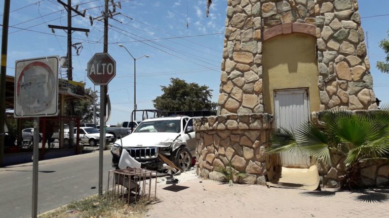 Caen dos tras persecución en Culiacán