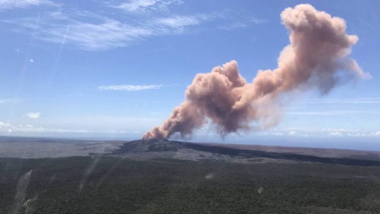 Hawái declara el estado de emergencia por la erupción del volcán Kilauea