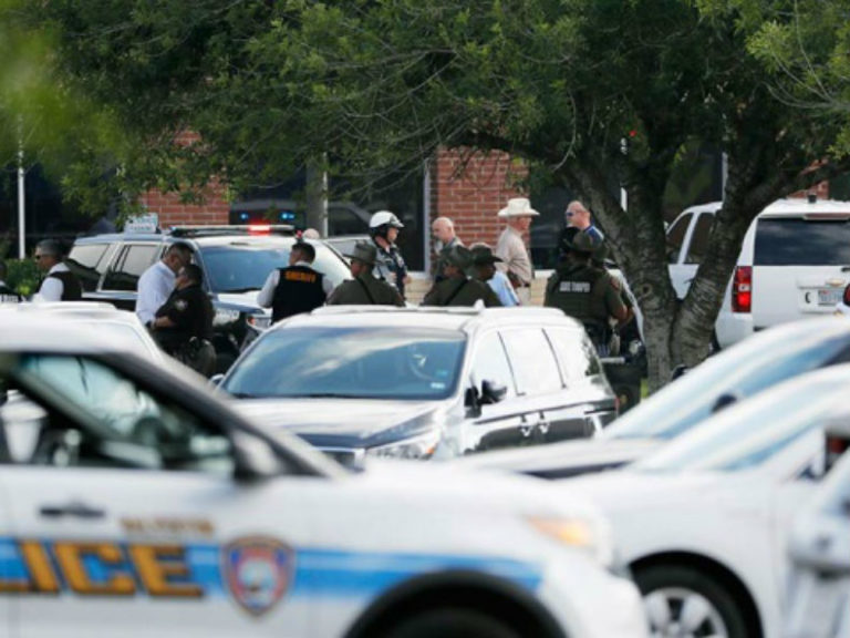 Al menos ocho muertos, la mayoría estudiantes, en tiroteo en un instituto de Texas