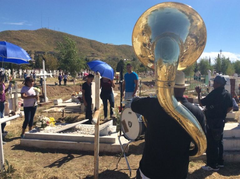 Hasta 30 horas en barandilla quien consuma alcohol en panteones de Culiacán