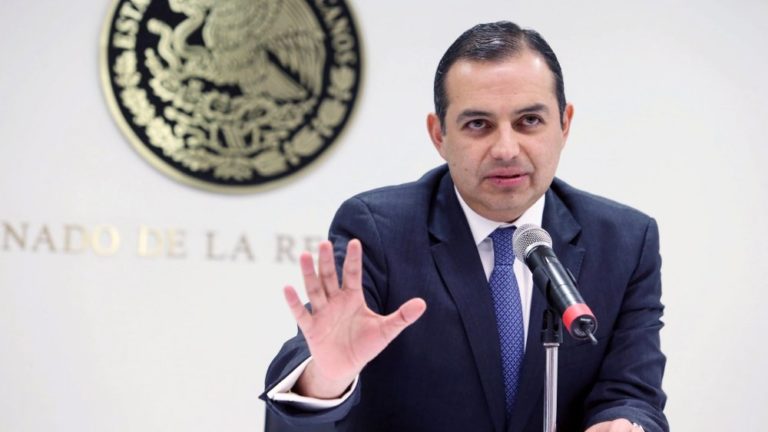 Expulsa PAN a Ernesto Cordero