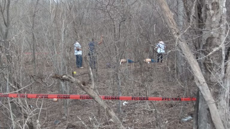 Hallan ejecutados a dos en Imala