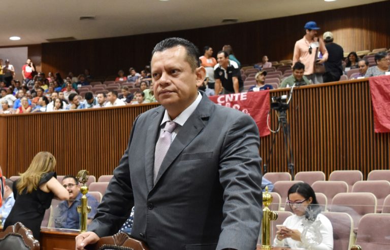 El 48% de niños y jóvenes sufren maltrato; diputado pide atacarlo desde la escuela