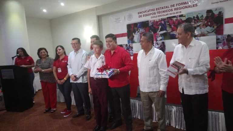 Conafe alista ‘ejército’ de mil 400 instructores para zonas apartadas