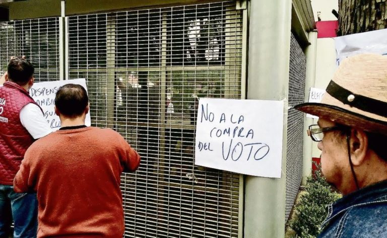 Denuncian compra de votos hasta por $10 mil