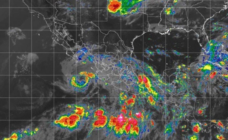 Bud se degrada a tormenta; declaran a Sinaloa en alerta verde